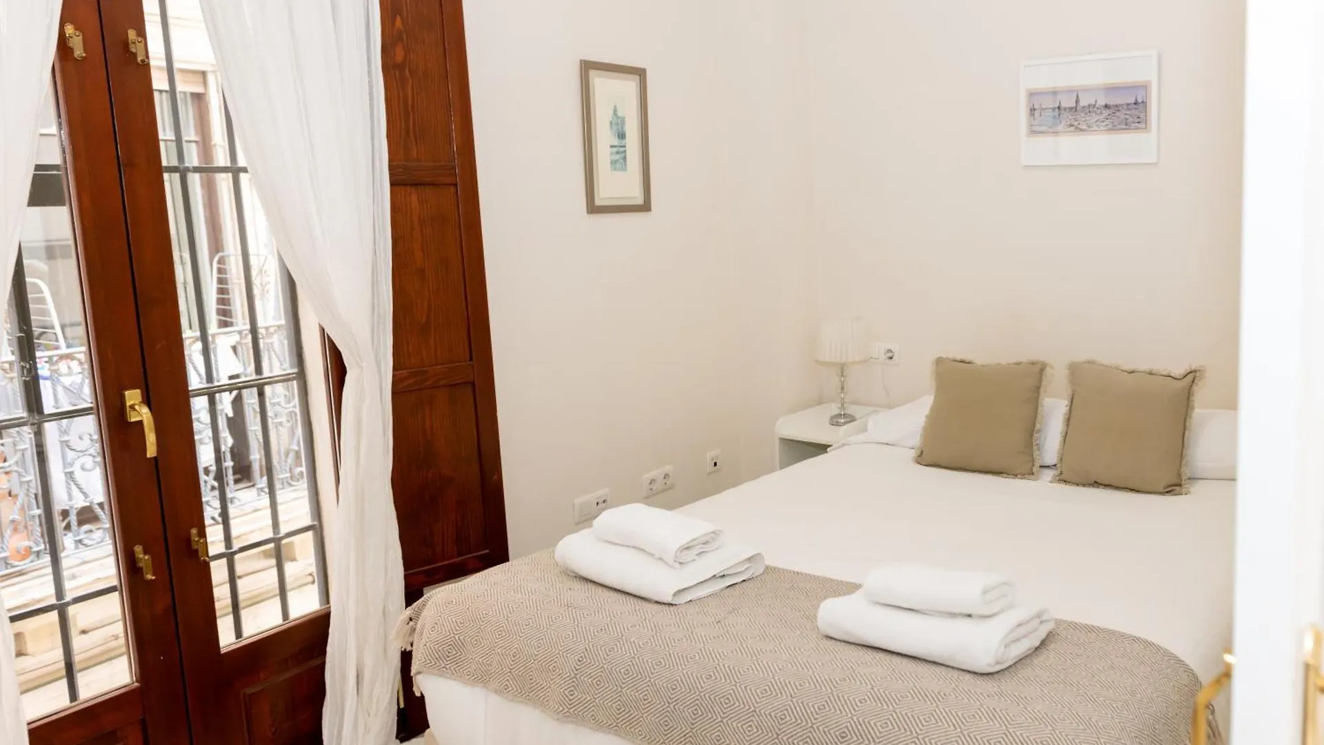 סביליה Charming & Quiet Apartment In Plaza Del Salvador